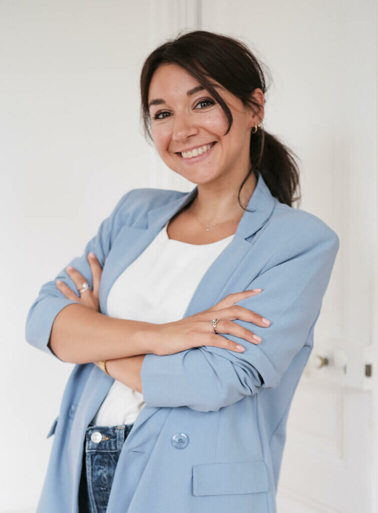 Portrait de Chloe Rezlan, Avocate Associee chez Adeona