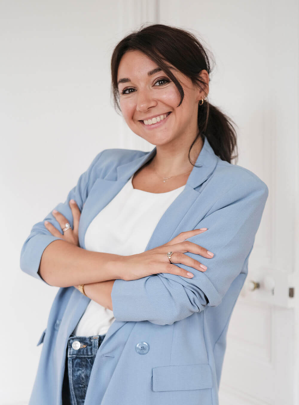 Portrait de Chloe Rezlan, Avocate Associee chez Adeona